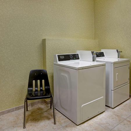 ハンプトン イン デカルブ（ニア ザ ユニバーシティ） エクステリア 写真